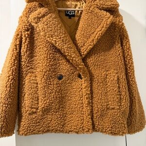 UGG Chestnut short Teddy Coat